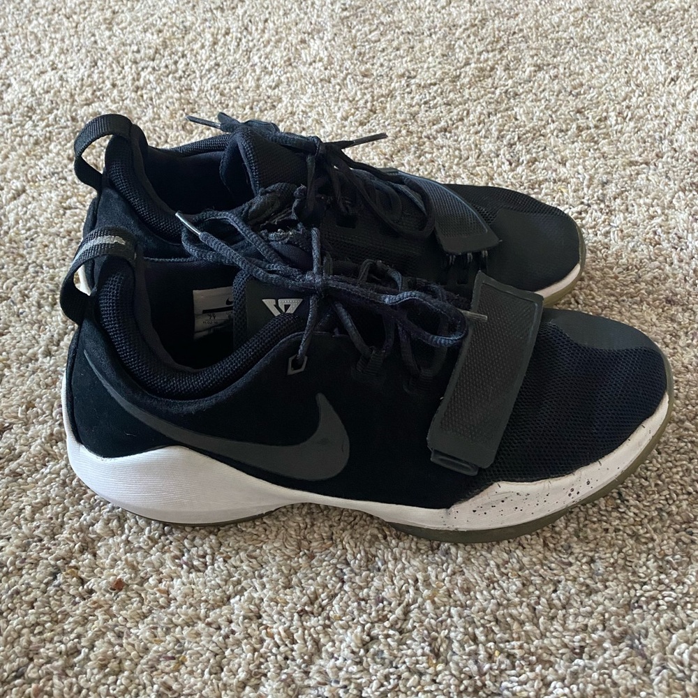Nike PG 1 Basketball Shoes